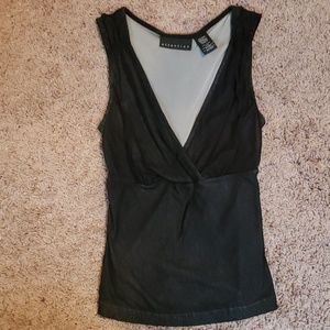 Sleeveless top